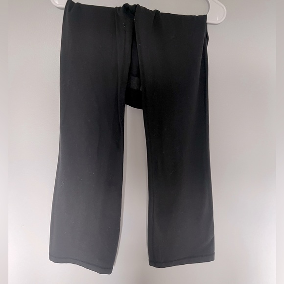 Lululemon Groove Pant Reversible black to purple colour block band sz 6 - Picture 8 of 11